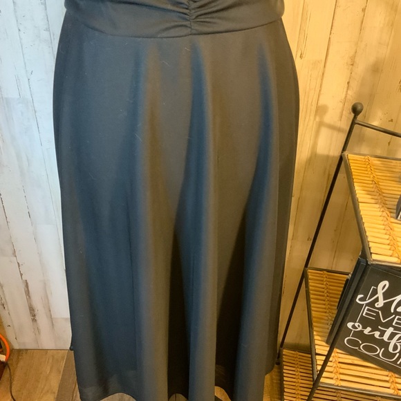 Connected apparel little black dress. Size 6. - Picture 3 of 5